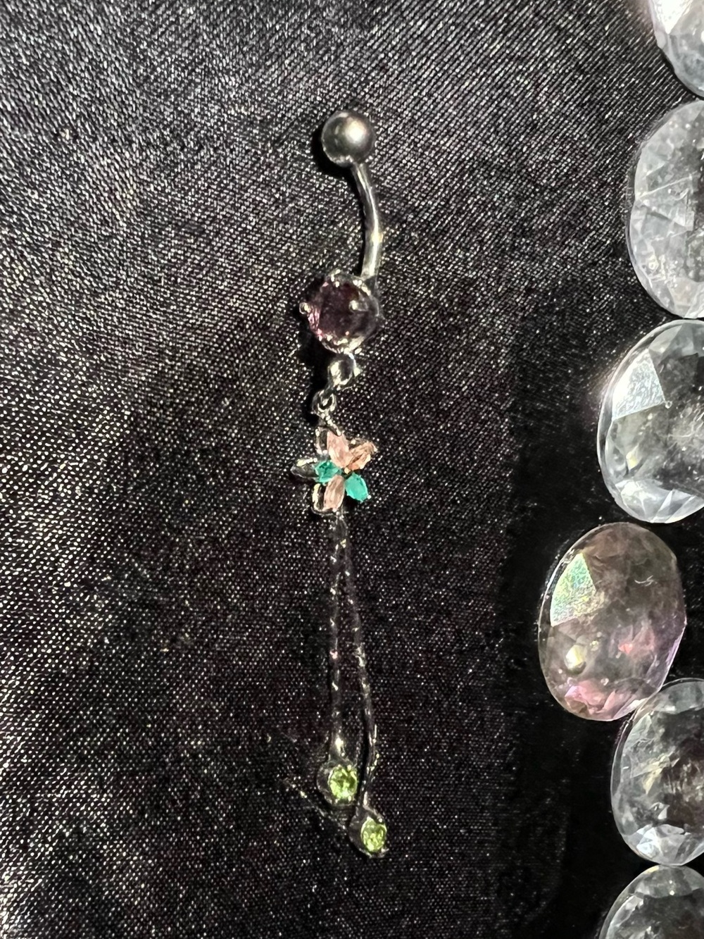 1 Piece Delicate Multi-Stone Flower Belly Ring — Green & Pink Accents